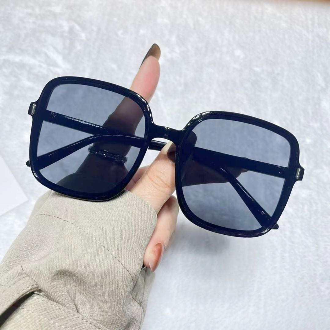 Oversized Sunglasses - CADIEL